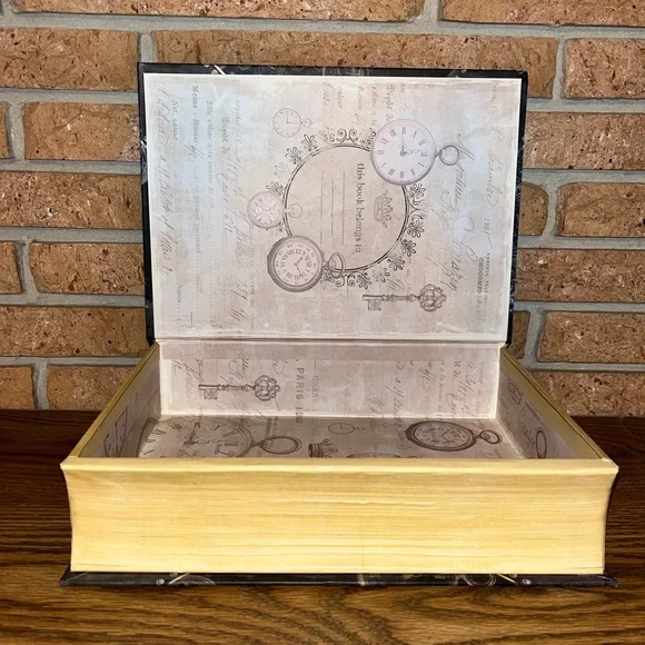 NWT Secret Book Storage - Picture 2 of 9